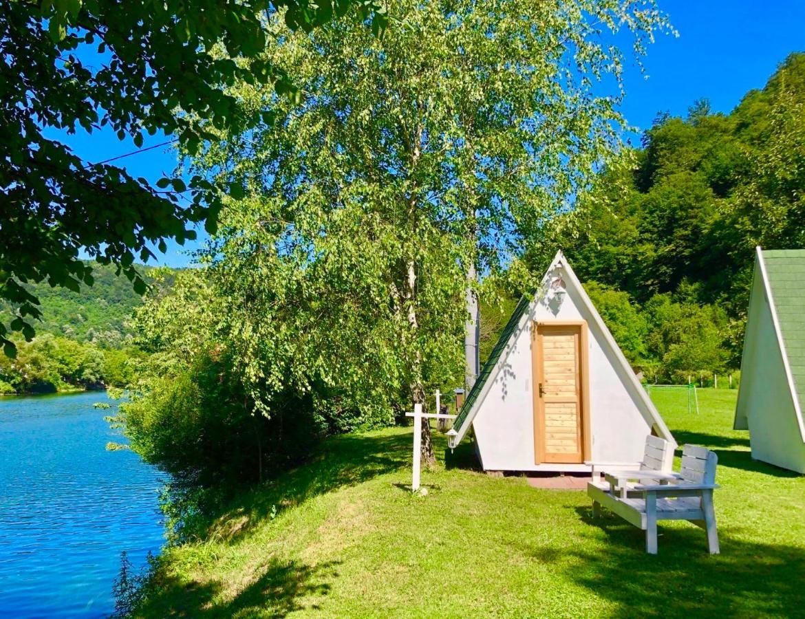 Hotel Una Kamp Bosanska Krupa Exterior foto